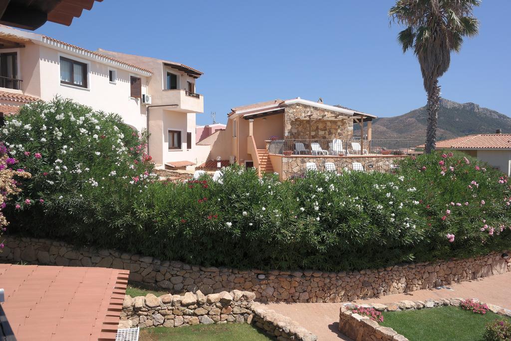 גולפו אראנצ'י Sardinia Blu Residence מראה חיצוני תמונה