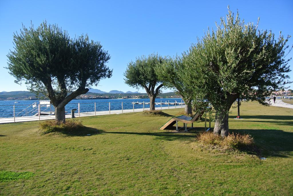 גולפו אראנצ'י Sardinia Blu Residence מראה חיצוני תמונה