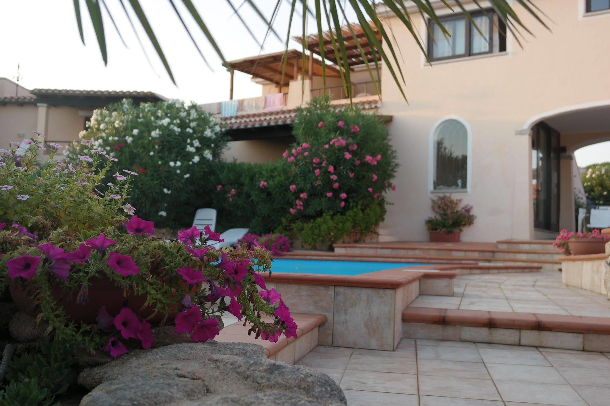 גולפו אראנצ'י Sardinia Blu Residence מראה חיצוני תמונה