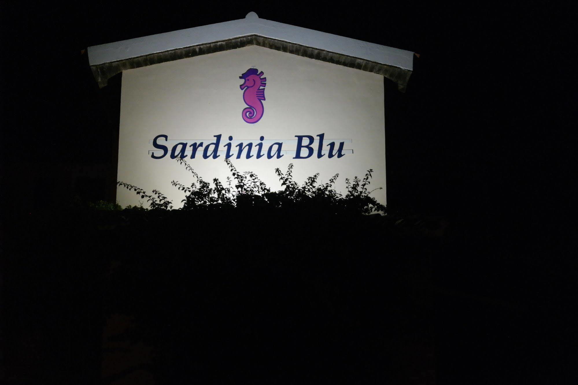 גולפו אראנצ'י Sardinia Blu Residence מראה חיצוני תמונה