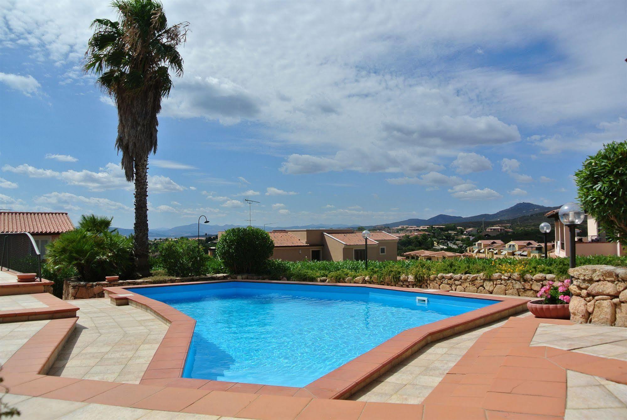 גולפו אראנצ'י Sardinia Blu Residence מראה חיצוני תמונה